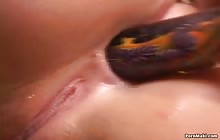 Amazing Ariana Jollee fucks her cunt solo with a dildo